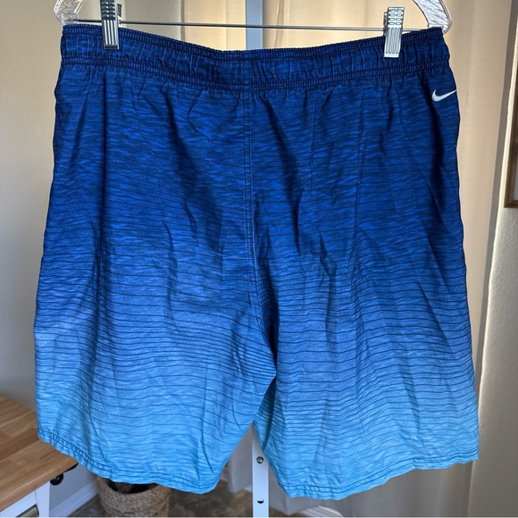 Nike Boardshorts Men’s Large Blue Geometric Drawstring Beach Performance - Picture 4 of 9
